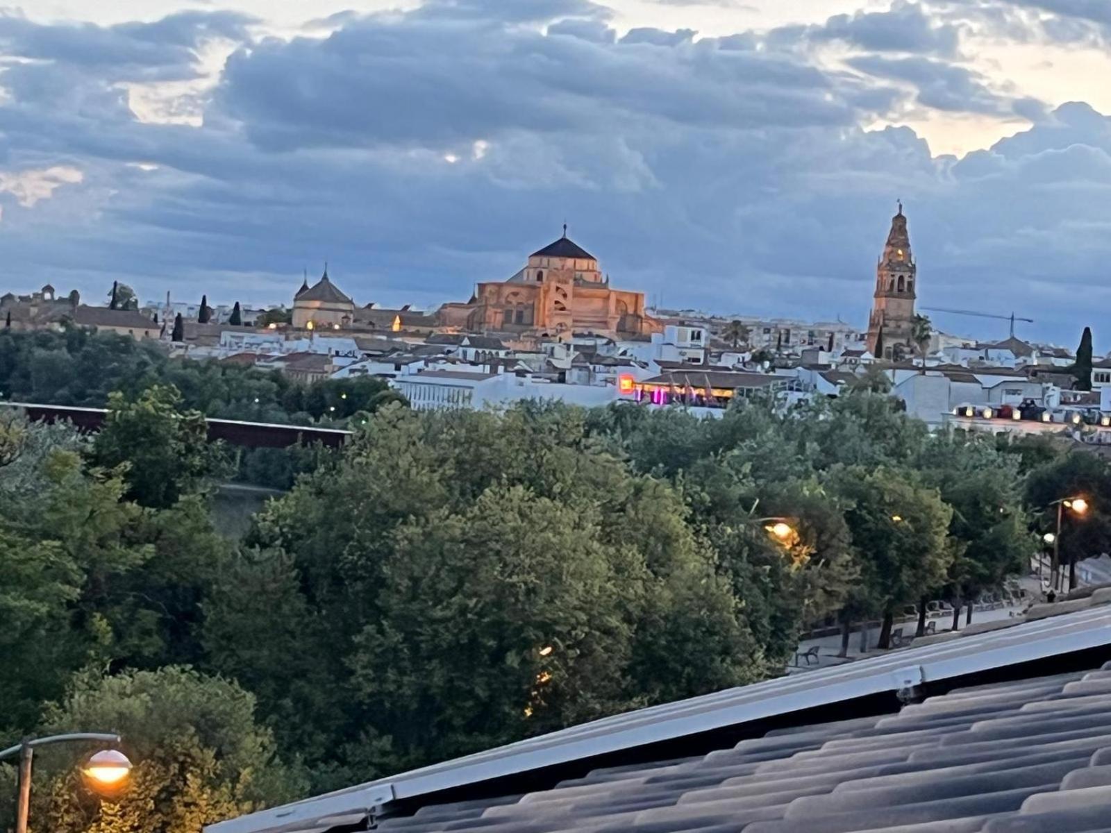Casa Apartamento Paseo De La Ribera 32 Córdoba Eksteriør billede